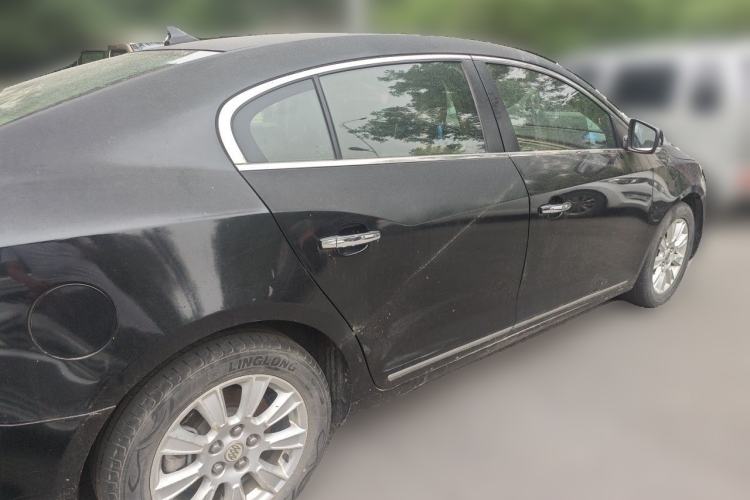 Used Buick LaCrosse 2012 2.4L SIDI Elegant Edition Rear Right 45 Deg