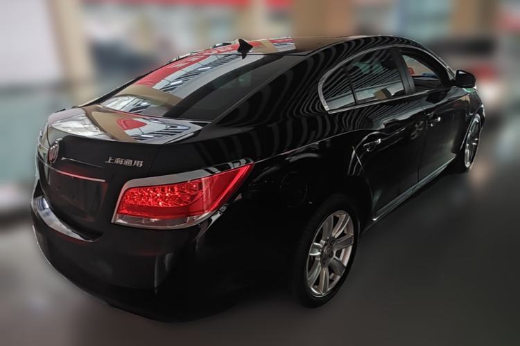 Used Buick LaCrosse 2012 2.4L SIDI Luxury Edition Rear Right 45 Deg