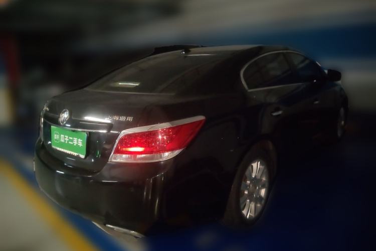 Used Buick LaCrosse 2012 2.4L SIDI Elegant Edition Rear Right 45 Deg