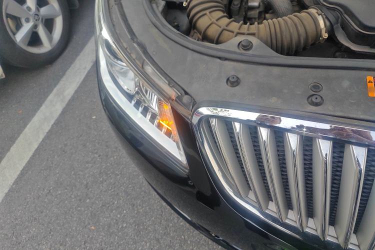 Used Buick LaCrosse 2012 2.4L SIDI Luxury Edition Right Front Headlight