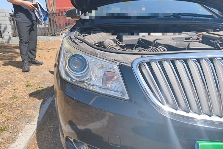 Used Buick LaCrosse 2012 2.4L SIDI Haoya Edition Right Front Headlight