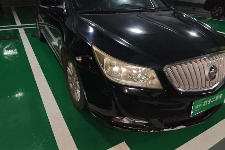 Used Buick LaCrosse 2012 2.4L SIDI Comfort Edition Right Front Headlight