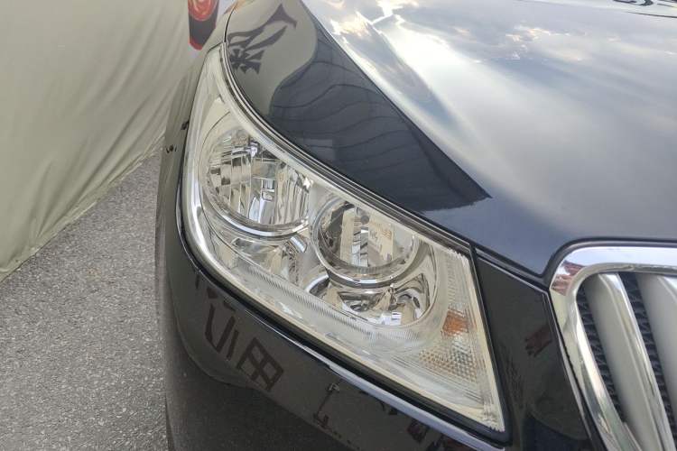 Used Buick LaCrosse 2012 2.4L SIDI Elegant Edition Right Front Headlight