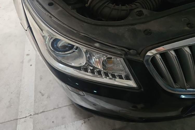 Used Buick LaCrosse 2012 2.4L SIDI Haoya Edition Right Front Headlight