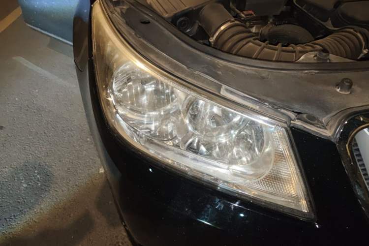 Used Buick LaCrosse 2012 2.4L SIDI Elegant Edition Right Front Headlight