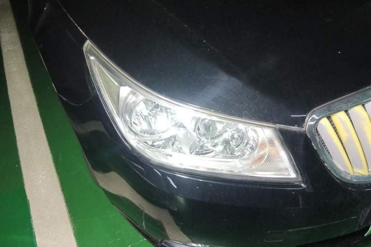 Used Buick LaCrosse 2012 2.4L SIDI Elegant Edition Right Front Headlight