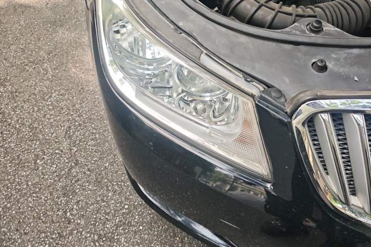 Used Buick LaCrosse 2012 2.4L SIDI Elegant Edition Right Front Headlight