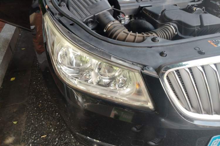 Used Buick LaCrosse 2012 2.4L SIDI Comfort Edition Right Front Headlight