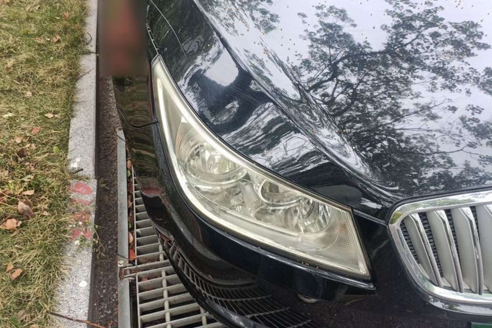Used Buick LaCrosse 2012 2.4L SIDI Haoya Edition Right Front Headlight