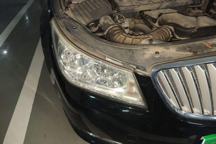 Used Buick LaCrosse 2012 2.4L SIDI Elegant Edition Right Front Headlight