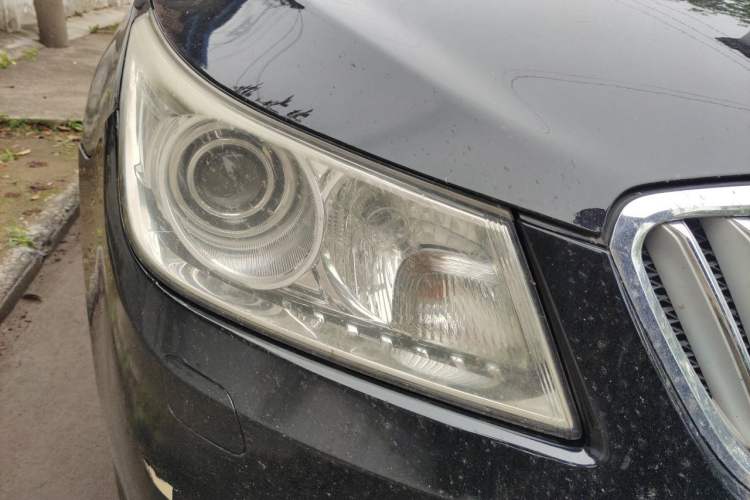 Used Buick LaCrosse 2012 2.4L SIDI Luxury Edition Right Front Headlight