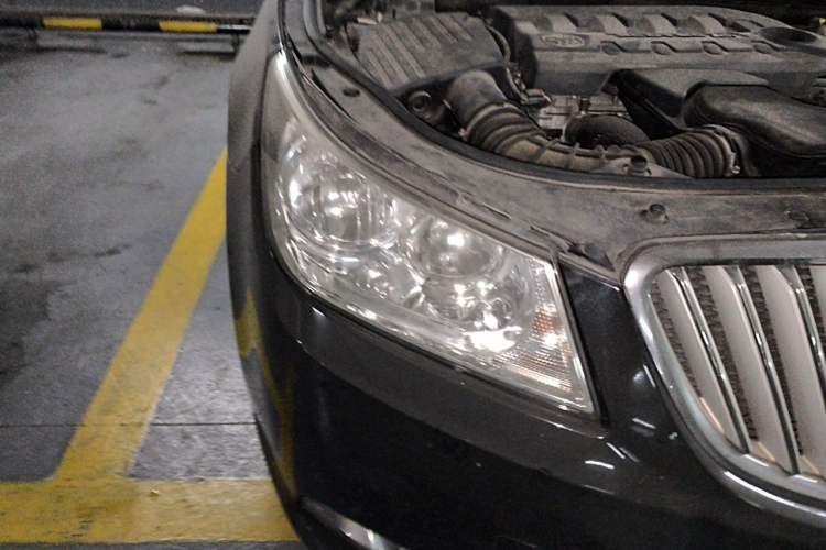 Used Buick LaCrosse 2012 2.4L SIDI Elegant Edition Right Front Headlight