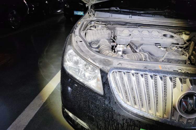 Used Buick LaCrosse 2012 2.4L SIDI Elegant Edition Right Front Headlight