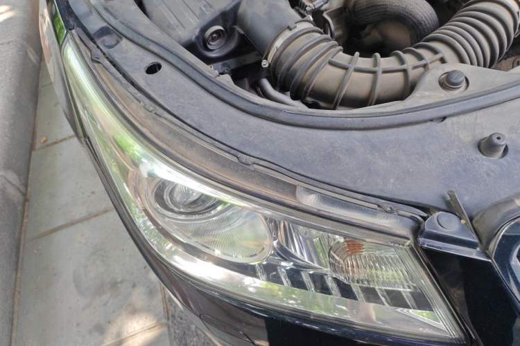 Used Buick LaCrosse 2012 2.4L SIDI Luxury Edition Right Front Headlight