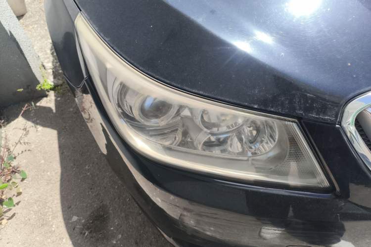Used Buick LaCrosse 2012 2.4L SIDI Elegant Edition Right Front Headlight