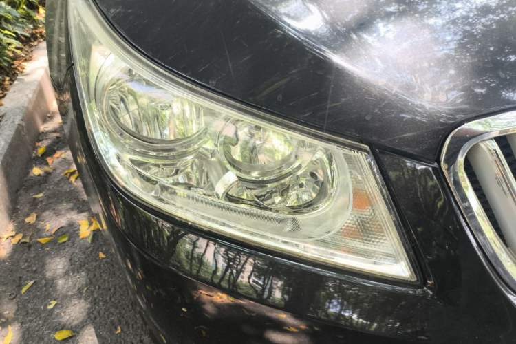 Used Buick LaCrosse 2012 2.4L SIDI Elegant Edition Right Front Headlight