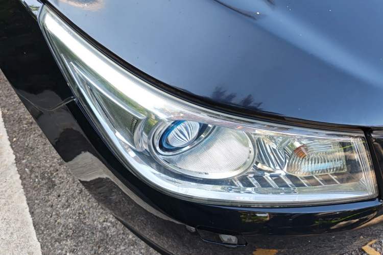 Used Buick LaCrosse 2012 eAssist 2.4L Luxury Edition Right Front Headlight