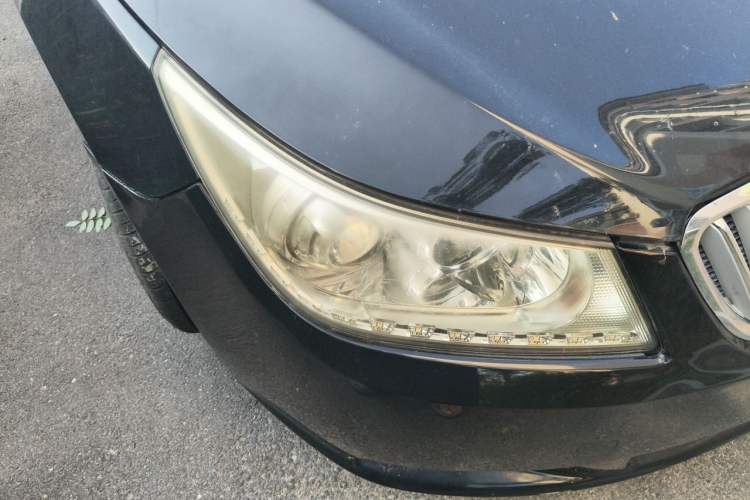 Used Buick LaCrosse 2012 2.4L SIDI Elegant Edition Right Front Headlight