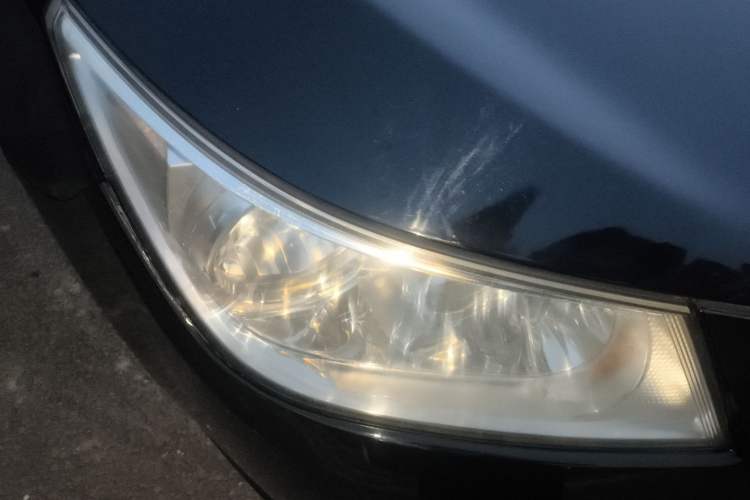 Used Buick LaCrosse 2012 2.4L SIDI Elegant Edition Right Front Headlight