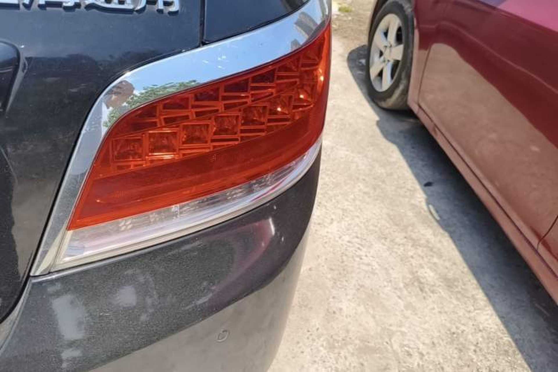 Used Buick LaCrosse 2012 2.4L SIDI Elegant Edition Right Rear Taillight