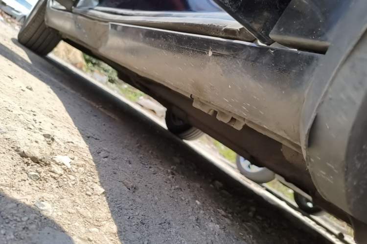 Used Buick LaCrosse 2012 2.4L SIDI Elegant Edition Right Side Sill