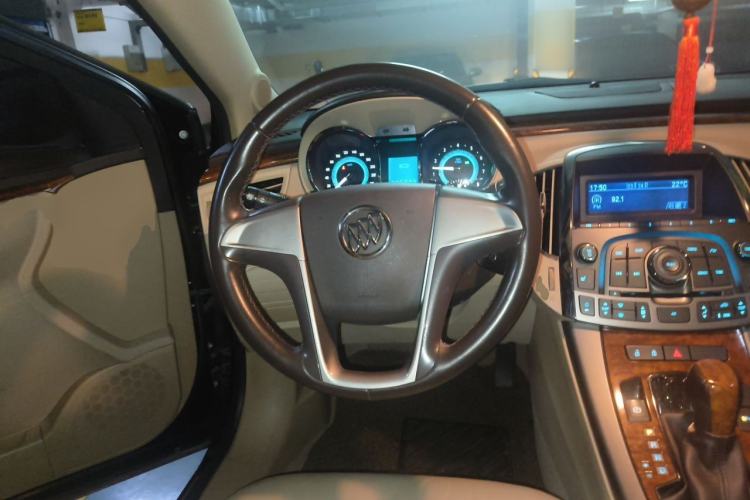 Used Buick LaCrosse 2012 2.4L SIDI Elegant Edition Steering Wheel