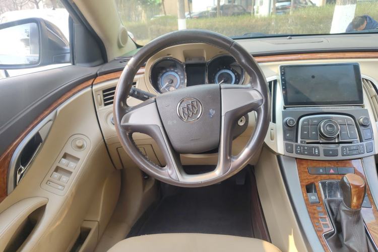 Used Buick LaCrosse 2012 2.0T Haoya Edition Steering Wheel
