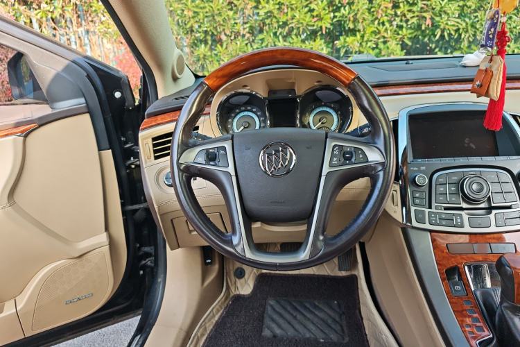 Used Buick LaCrosse 2012 2.4L SIDI Luxury Edition Steering Wheel