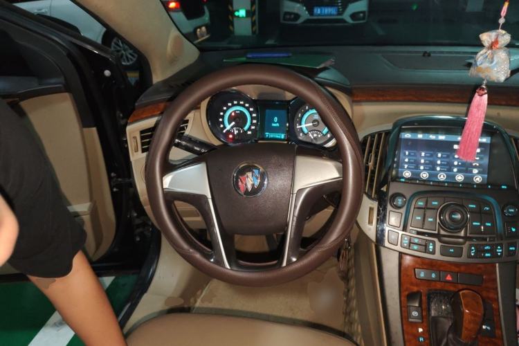 Used Buick LaCrosse 2012 2.4L SIDI Comfort Edition Steering Wheel