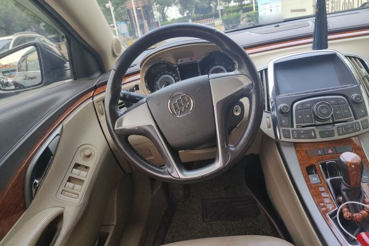 Used Buick LaCrosse 2012 2.4L SIDI Elegant Edition Steering Wheel
