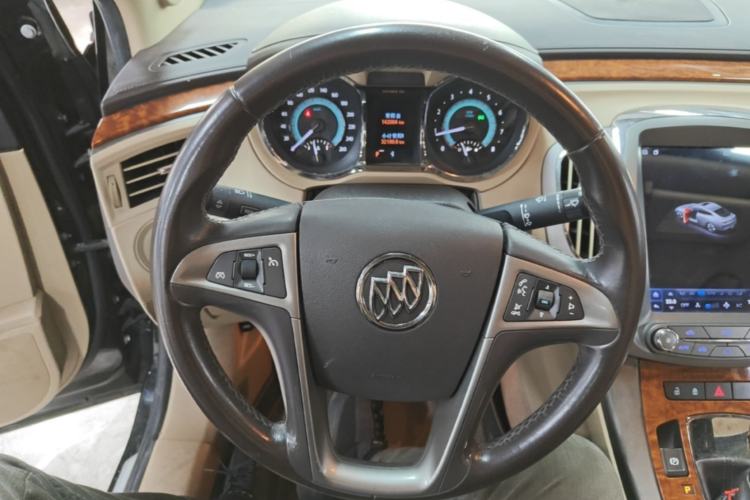 Used Buick LaCrosse 2012 2.4L SIDI Haoya Edition Steering Wheel