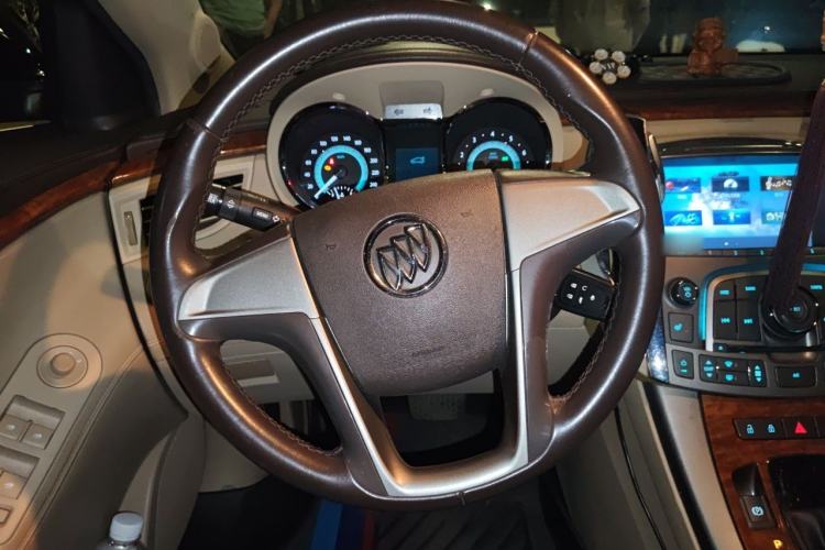 Used Buick LaCrosse 2012 2.4L SIDI Elegant Edition Steering Wheel