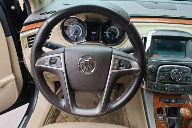 Used Buick LaCrosse 2012 eAssist 2.4L Luxury Edition Steering Wheel
