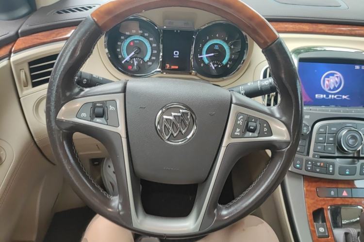 Used Buick LaCrosse 2012 2.4L SIDI Luxury Edition Steering Wheel