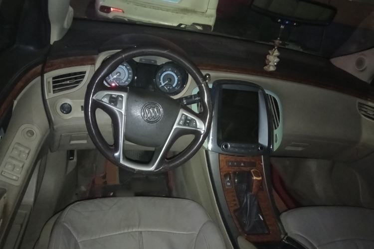Used Buick LaCrosse 2012 2.4L SIDI Elegant Edition Steering Wheel