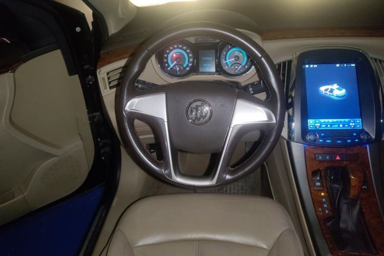 Used Buick LaCrosse 2012 2.4L SIDI Elegant Edition Steering Wheel