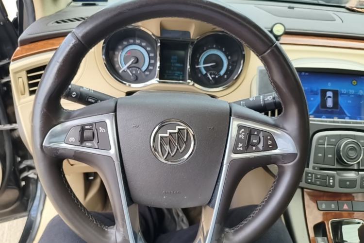 Used Buick LaCrosse 2012 2.4L SIDI Elegant Edition Steering Wheel