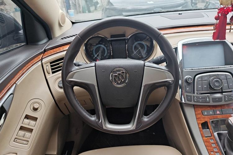 Used Buick LaCrosse 2012 2.4L SIDI Comfort Edition Steering Wheel