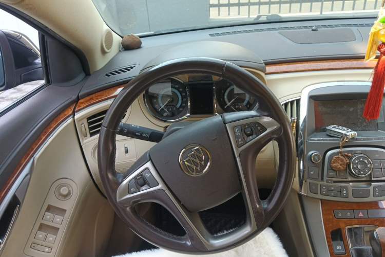 Used Buick LaCrosse 2012 2.4L SIDI Haoya Edition Steering Wheel