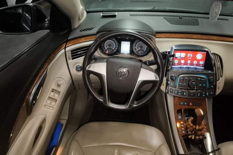 Used Buick LaCrosse 2012 2.4L SIDI Elegant Edition Steering Wheel