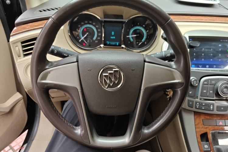 Used Buick LaCrosse 2012 2.4L SIDI Comfort Edition Steering Wheel