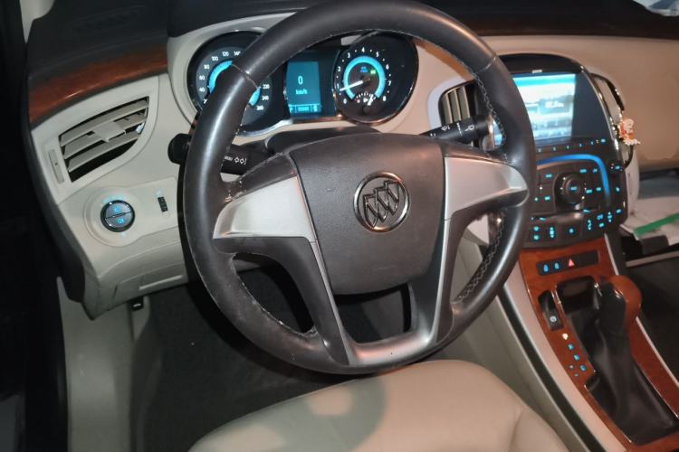 Used Buick LaCrosse 2012 2.4L SIDI Elegant Edition Steering Wheel