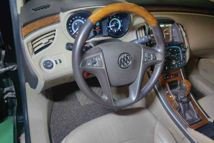 Used Buick LaCrosse 2012 2.4L SIDI Luxury Edition Steering Wheel