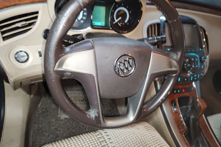 Used Buick LaCrosse 2012 2.4L SIDI Elegant Edition Steering Wheel