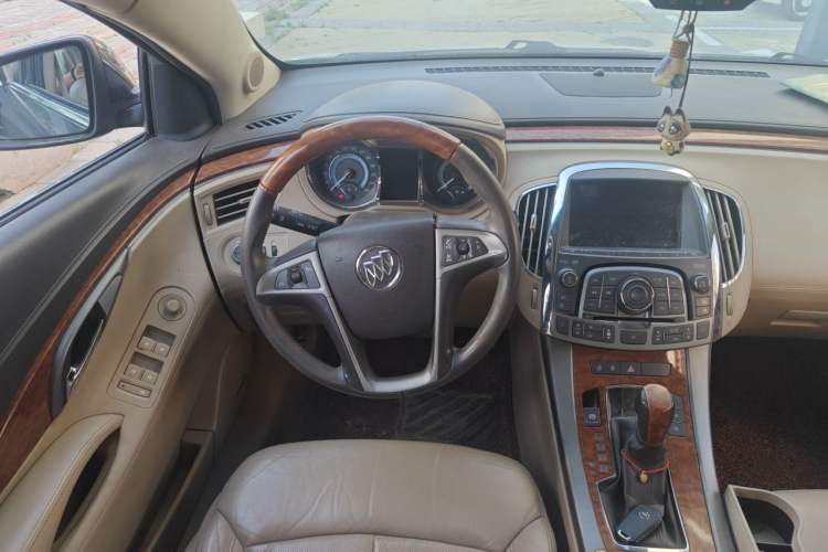 Used Buick LaCrosse 2012 2.4L SIDI Luxury Edition Steering Wheel