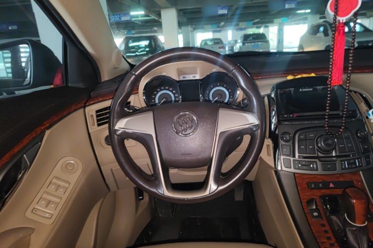 Used Buick LaCrosse 2012 2.4L SIDI Elegant Edition Steering Wheel