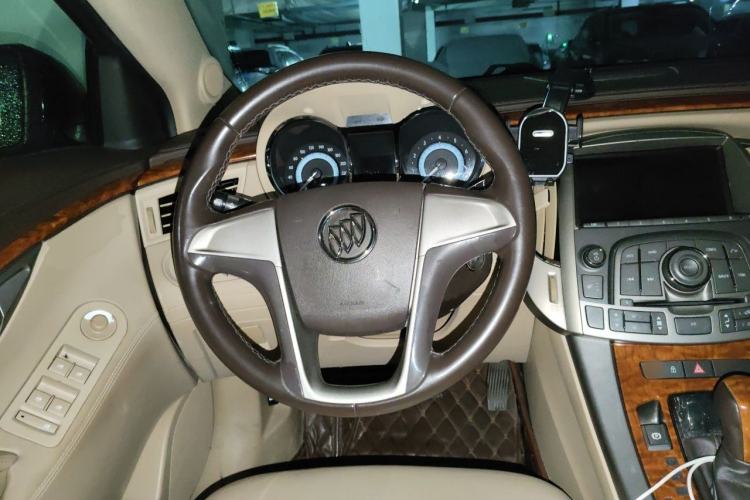 Used Buick LaCrosse 2012 2.4L SIDI Elegant Edition Steering Wheel