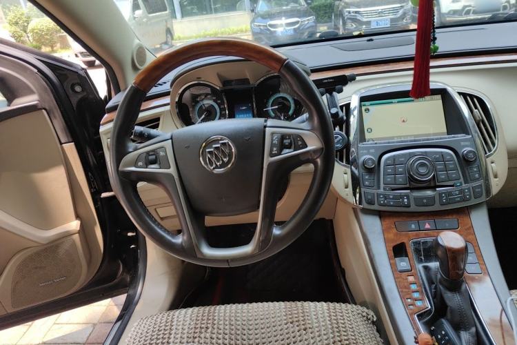Used Buick LaCrosse 2012 2.4L SIDI Luxury Edition Steering Wheel