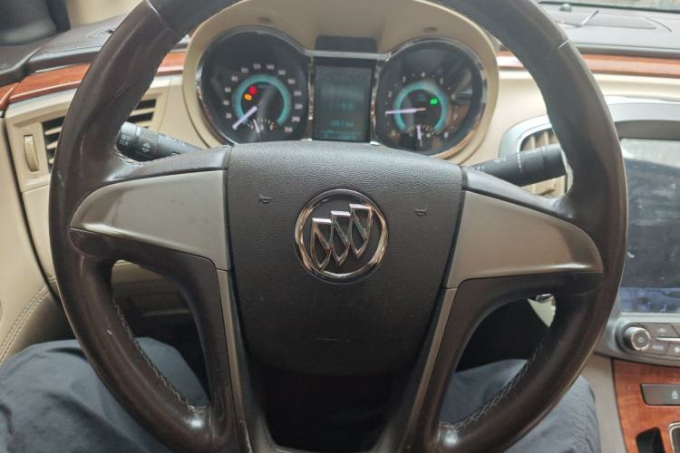 Used Buick LaCrosse 2012 2.4L SIDI Elegant Edition Steering Wheel