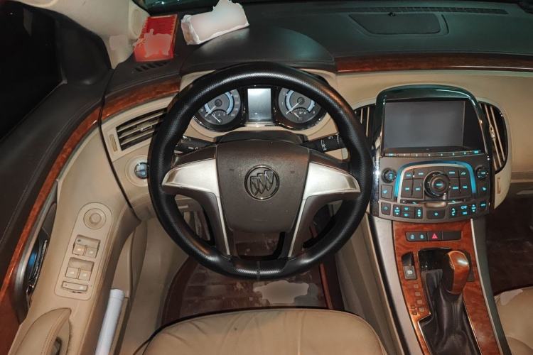 Used Buick LaCrosse 2012 2.4L SIDI Elegant Edition Steering Wheel